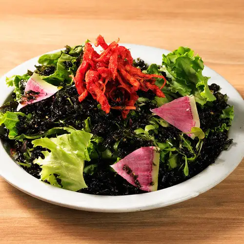 天婦羅餐廳的 Choreg 沙拉