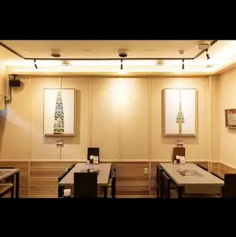 テーブル2名様×4◆４名様×3