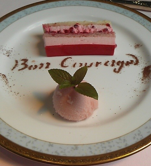 Bon Collage Characteristic f Dessert