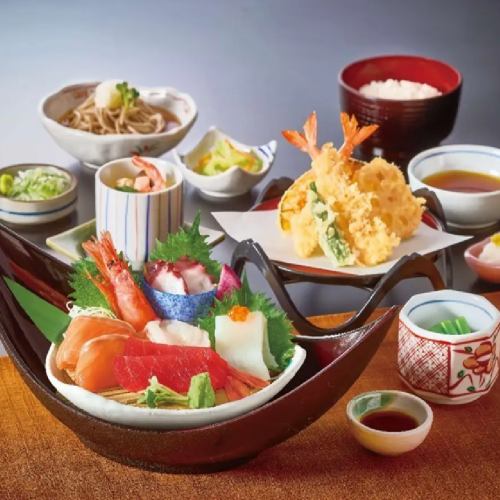 Sashimi and tempura set meal with a complimentary steamed egg custard.