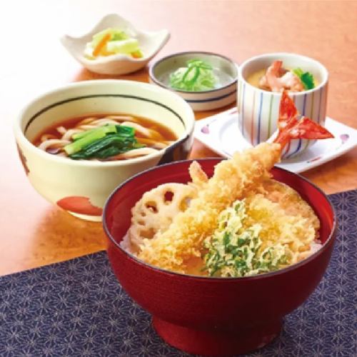 Large shrimp tempura rice bowl and noodles, with a complimentary steamed egg custard.
