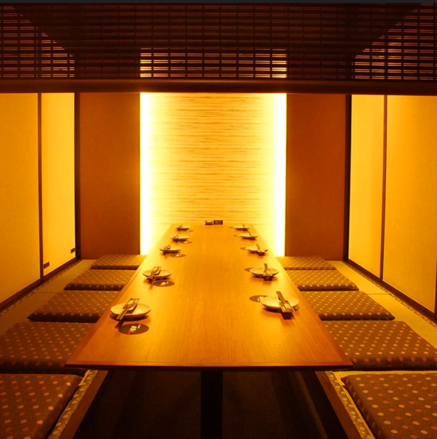 寛ぎの和モダン個室は10名様~最大120名様までご利用頂けます！