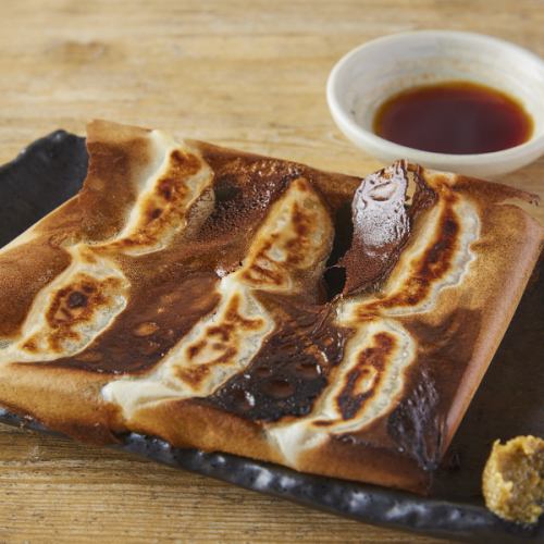 羽付きうずまき餃子　6個
