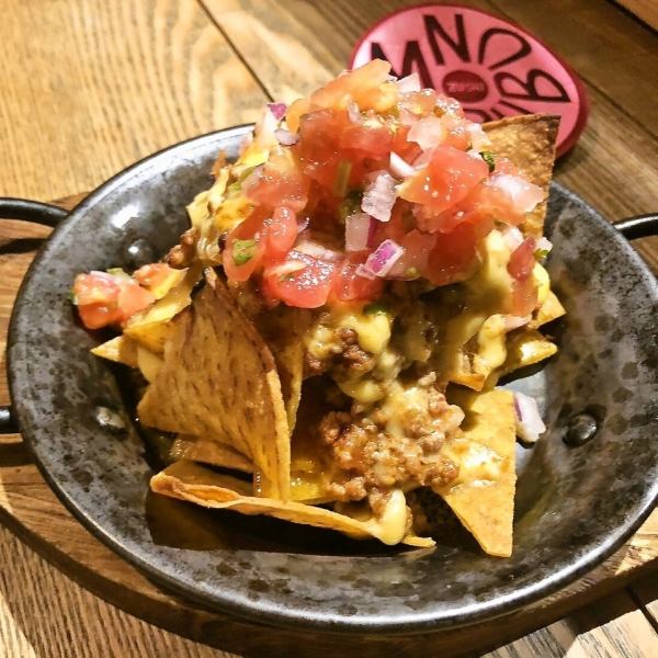 [Our store's most popular menu item!] Everything is handmade from the tortilla☆Original nachos