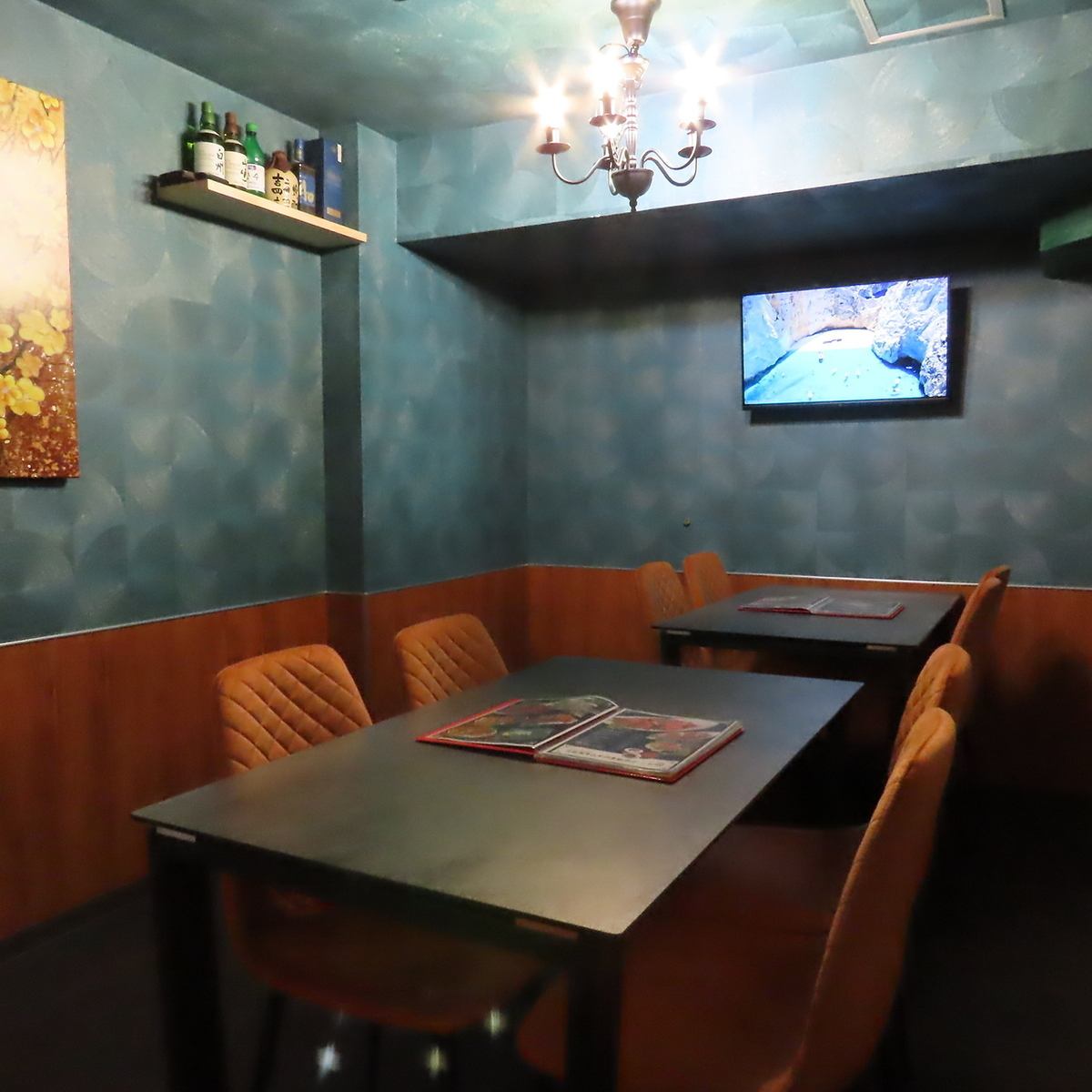 内装がオシャレなお店でお食事をお楽しみいただけます♪