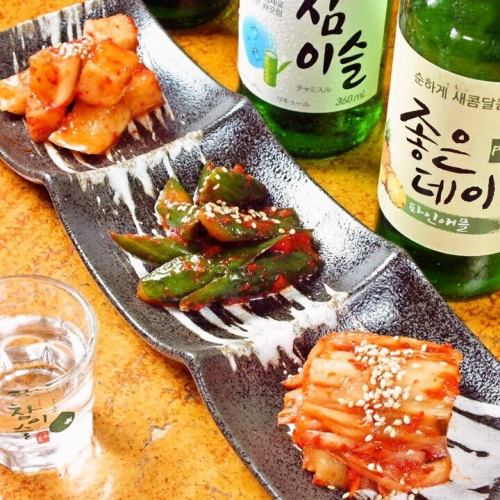 泡菜和湯都是自製的。充分發揮食材風味的烹調方法