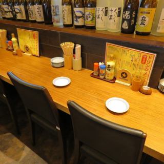 並排的談話也很熱鬧☆推薦情侶的櫃檯座位♪