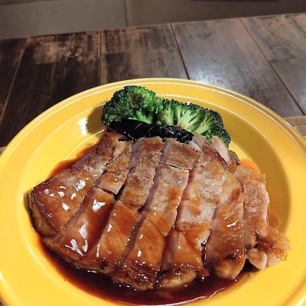 豚肉のソテー～赤ワインソース～