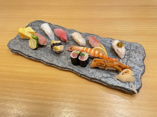 旬の素材を使った寿司