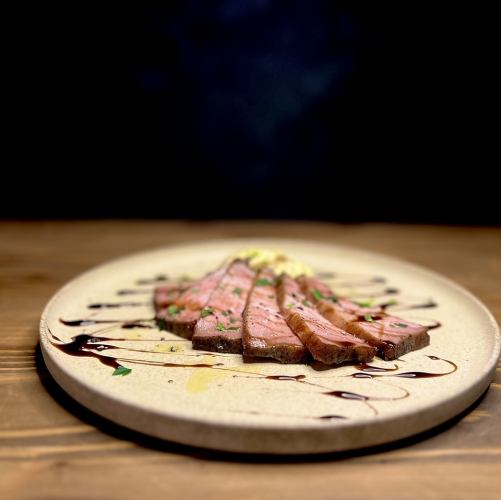 まずはオススメ！平日ディナー限定メインは三元豚コース