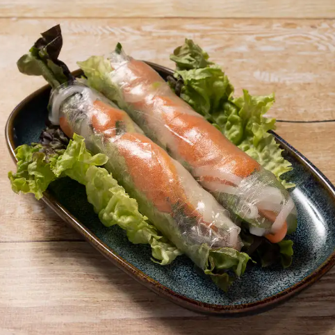Shrimp or salmon and avocado spring rolls