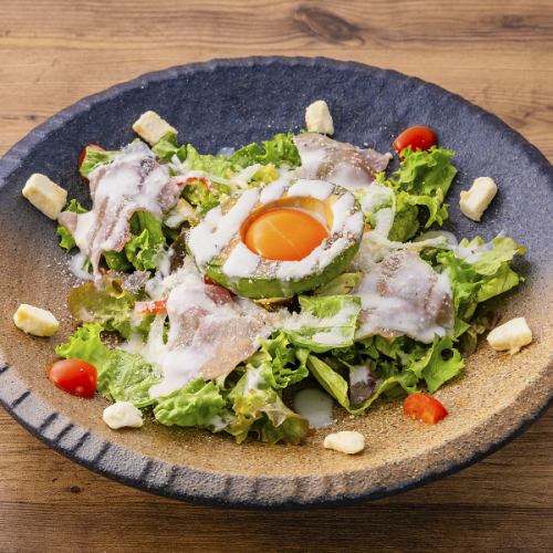 Abo salad with raw ham and cream cheese