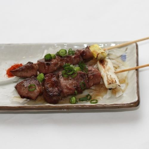 2 pork tongue skewers