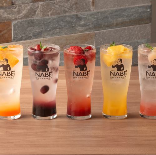 NABE°のフルーツサワーとお茶パックハイは魅力的な一杯