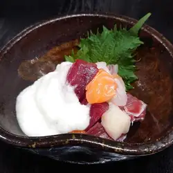 本まぐろ入り　海鮮山かけ