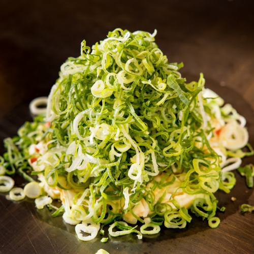 熱々鉄板料理と相性抜群の一品料理！