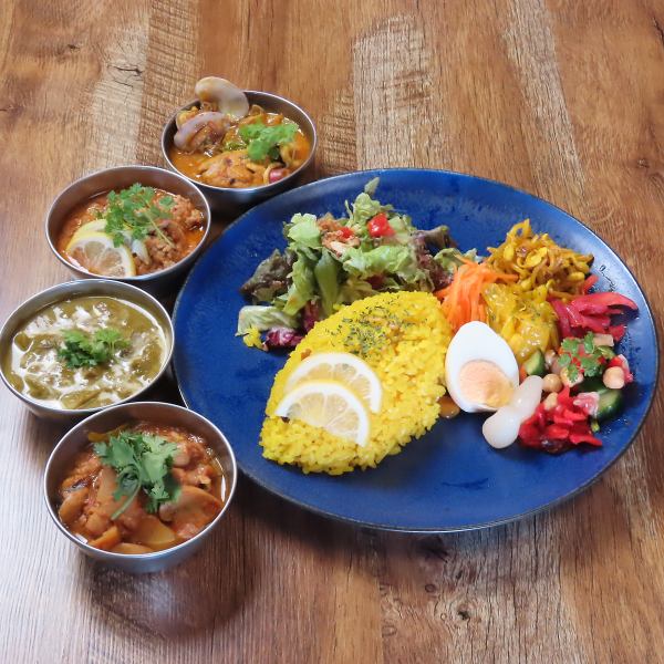 Our proud gluten-free curry *All come with side dishes and rice