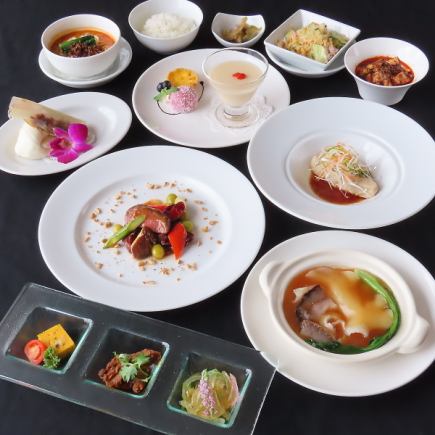 Hakata store's Sichuan course, combining tradition and evolution, 7,500 yen (tax included)
