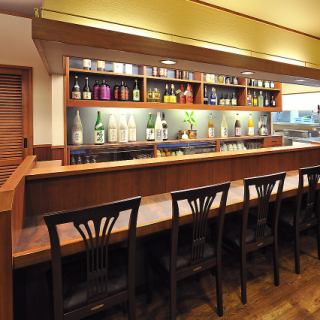 おひとり様大歓迎！カウンターのご用意もございますので、1～2名様の仕事終わりのサク飲みもしっかりご対応いたします。