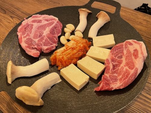 飛騨旨豚華ロースセット(1人前)