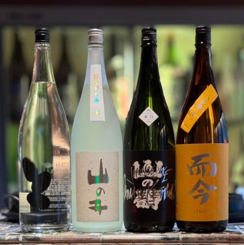 全国各地の日本酒を取り揃えています。