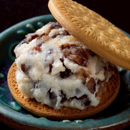 甘納豆マスカルポーネのビスケットサンド