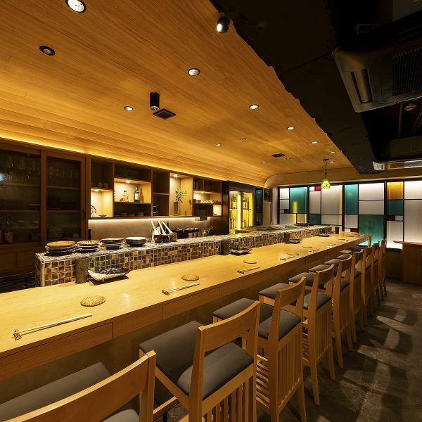 【暖かい雰囲気◎】明るくて雰囲気抜群のおしゃれな店内があなたを待っています！！カウンター席のほかに個室も完備！歓送迎会におすすめです。