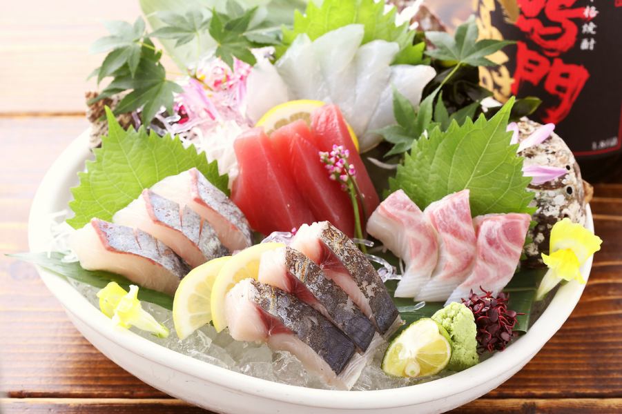 I would like to enjoy the delicate and boldly divided sashimi as much as I want, and I will offer it without taking my hands from everything from stocking to cooking to serving customers.Please come to the fish nest if you want to eat delicious fish.I believe that you will be satisfied.