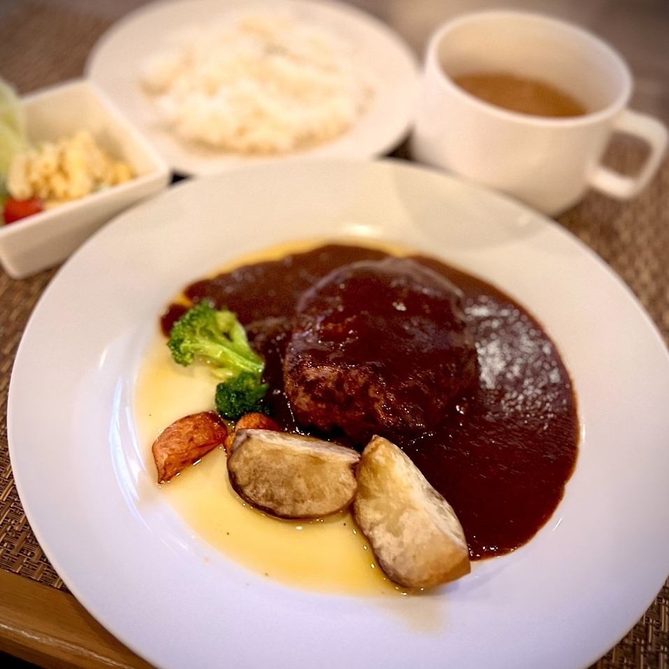 大人気◎絶品ハンバーグをご賞味ください♪