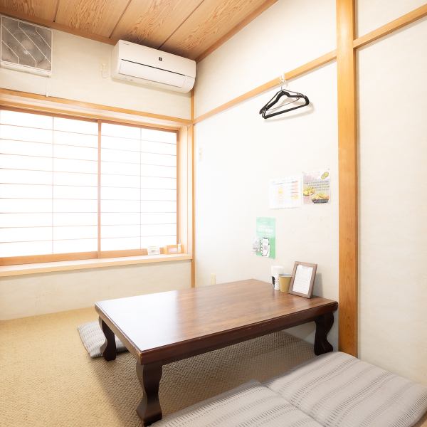 【ファミリー利用も大歓迎♪】ご年配の方から小さなお子様連れまで、ファミリーのご利用も大歓迎！当店ではイタリアンには珍しい、足を伸ばして寛げる座敷の完全個室！4名様と8名様の2室ご用意しております。周りを気にせずおしゃべりに花を咲かせながら、ご家族の思い出作りにぜひご利用ください◎