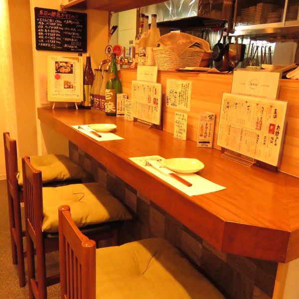 [1st floor] This is the counter seat.A special seat where you can enjoy the skill of the cook in front of you.