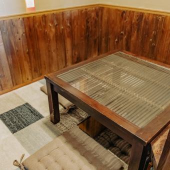 3名様までOKの掘りごたつタイプの落ち着く個室です◎