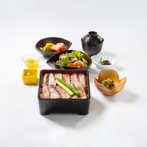 国産牛ステーキ重箱