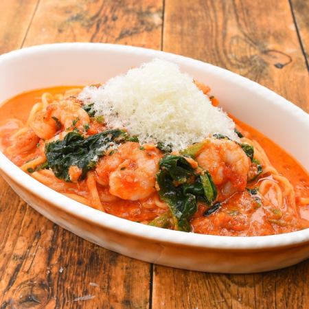 海老とほうれん草のトマトチーズロマーナ