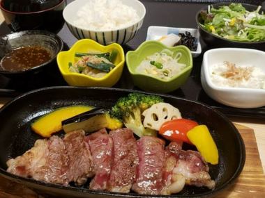 極上和牛ステーキ御膳 3388円(税込)