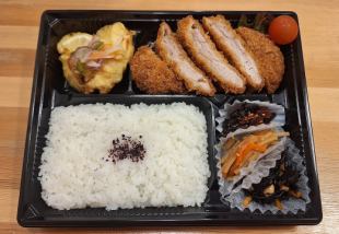ヒレとんかつと塩麹チキン南蛮弁当