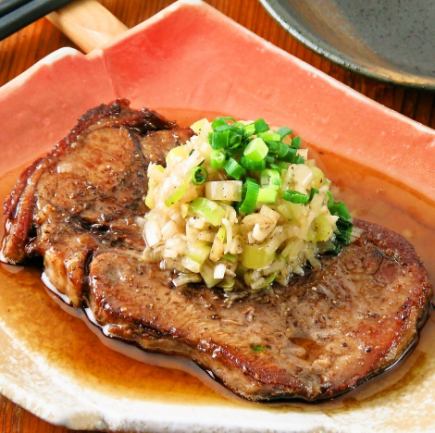 【生ビール含む2時間飲み放題付】「やわらか牛タン」や「自家製もつ煮」含む全6品 4300円(税込)