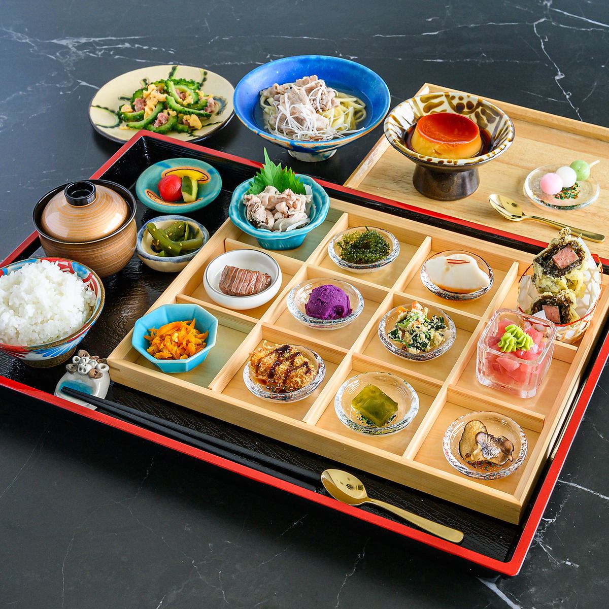 当店イチ押しの“壱拾八願御膳”18種類の料理をお楽しみ頂けます
