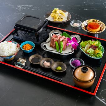 【和牛の石焼きステーキ御膳】<全9品>豪華なあわびだけの天ぷら添え、デザート付★ 4950円(税込)