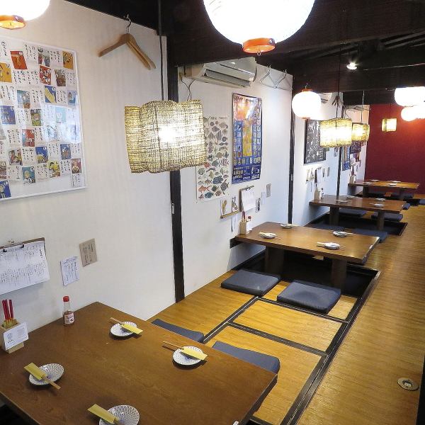 【北千住駅より徒歩5分！】 半個室席も多数完備の沖縄料理居酒屋です◎外観は古民家風で店内のBGMには沖縄民謡が流れてます。そのほかのお席は掘りごたつ。仕切りがあるので周りを気にせずゆっくりとお寛ぎください。