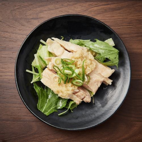 Steamed chicken with onion sauce