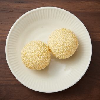 Sesame dumplings
