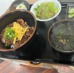 大人気★カルビ丼定食