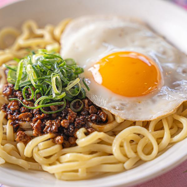 [Weili Djiang Noodles with authentic seasonings makes you feel like you're traveling with the authentic taste♪] Single item: 750 yen (tax included)