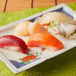 Assortment of 5 kinds of nigiri sushi