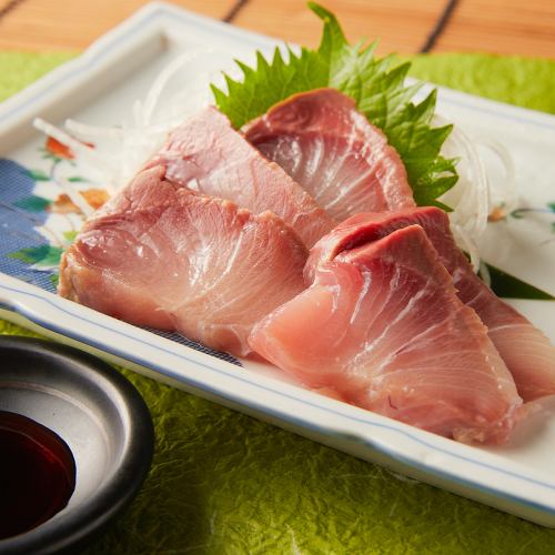 鰤魚生魚片