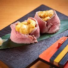 An array of luxury ingredients such as sea urchin, salmon roe, and Japanese beef! ``8-course 5,000 yen (tax included) course'' with 3 hours of all-you-can-drink