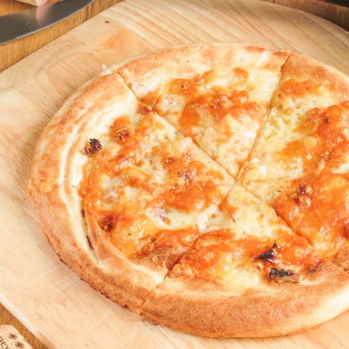 【2】　4種チーズとくるみのピザ　