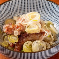 裙邊牛排佐蔥花和柚子醋