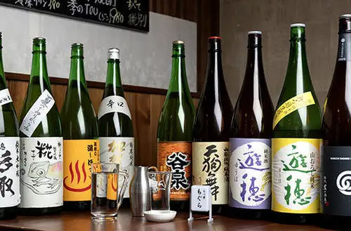 店主厳選の石川地酒！地元愛が生んだ常時7～8種のラインナップ